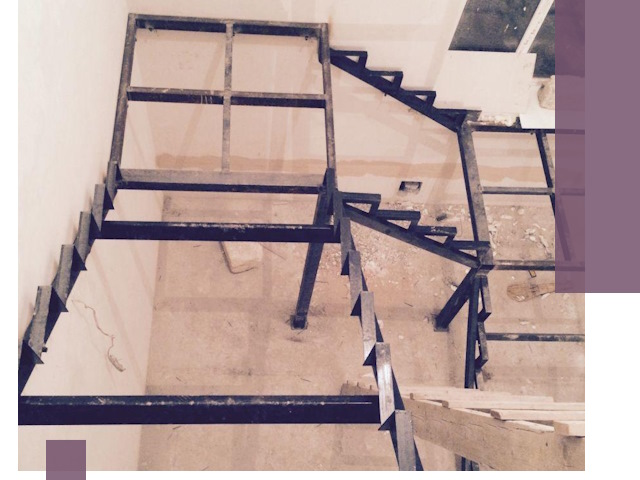 Монтаж лестниц на металлокаркасе в Лабинске быстро и качественно