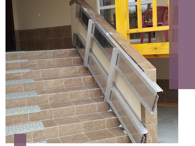 Откидные пандусы под ключ в Лабинске — монтаж и демонтаж