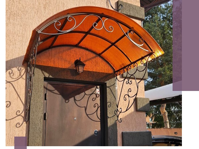 Демонтаж козырьков в Лабинске быстро и безопасно