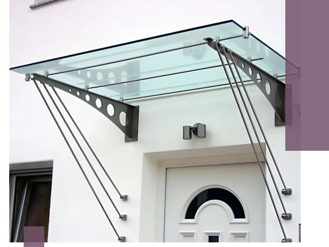 Козырьки над входом под ключ в Лабинске — изготовление и монтаж