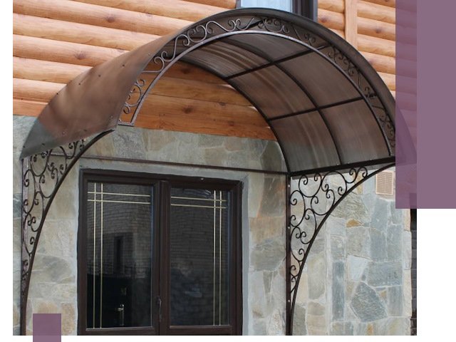 Арочные козырьки под ключ в Лабинске: изготовление и монтаж