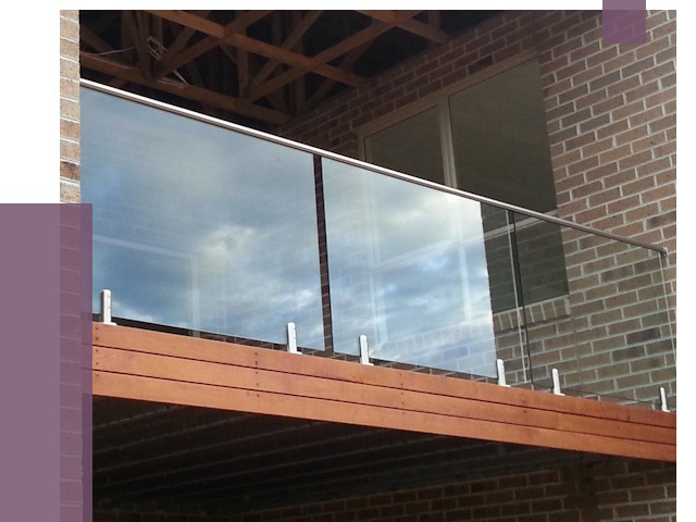 Стеклянные парапеты на крыше и террасе в Лабинске от 12065 руб. | ПРОЛЁТ-Лбк